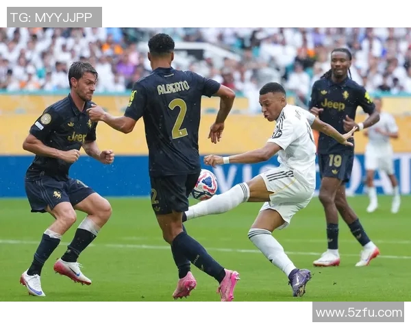 皇家马德里足球俱乐部辉煌历史与未来发展之路分析